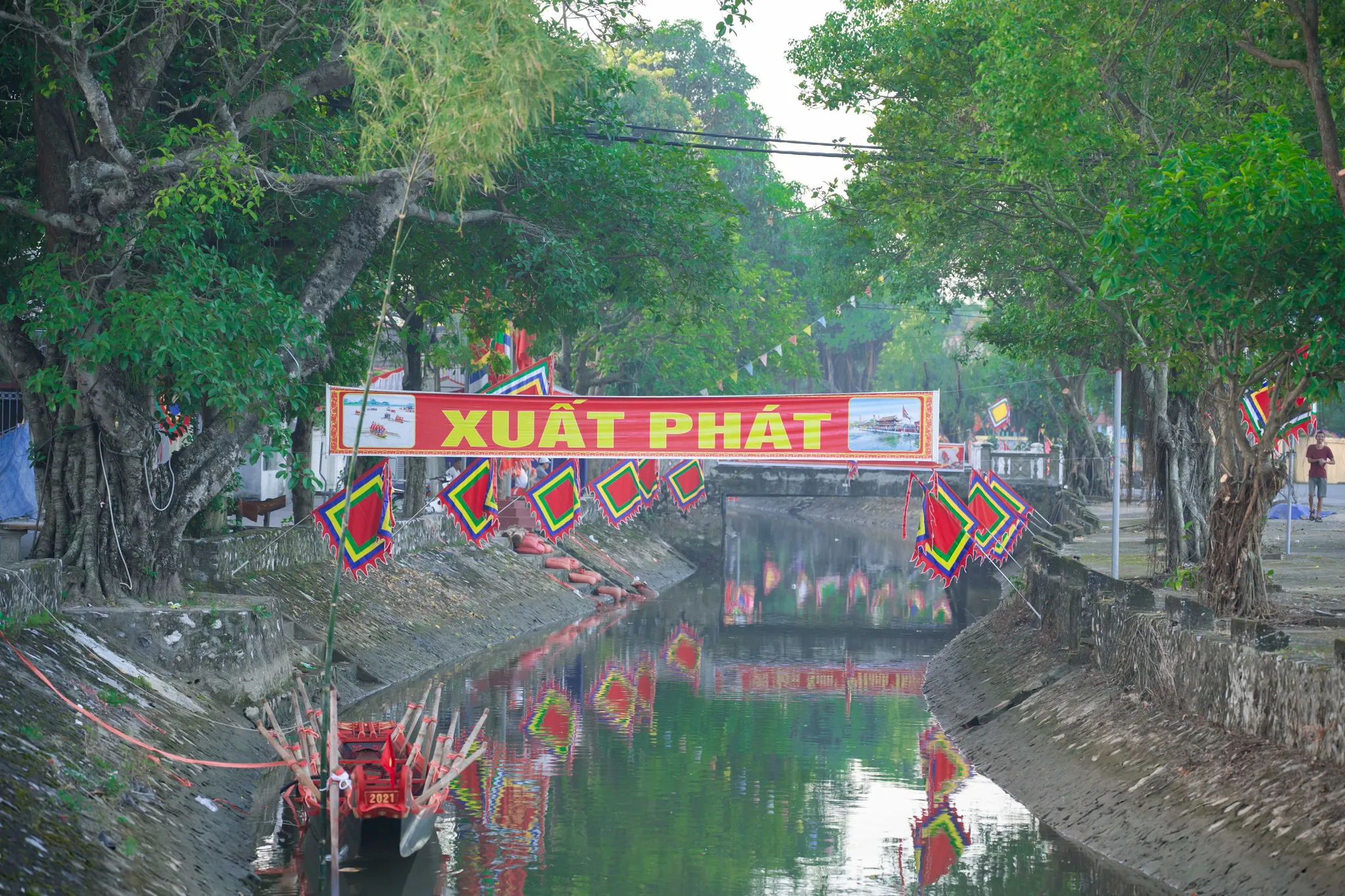 Điểm xuất phát thi bơi trải lễ hội chùa Keo Hành Thiện