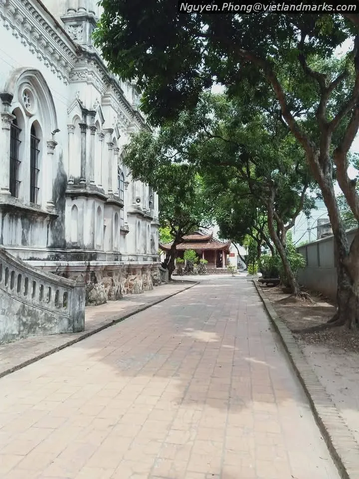 Không gian, cảnh quan Nhà thờ giáo xứ Đại Ơn