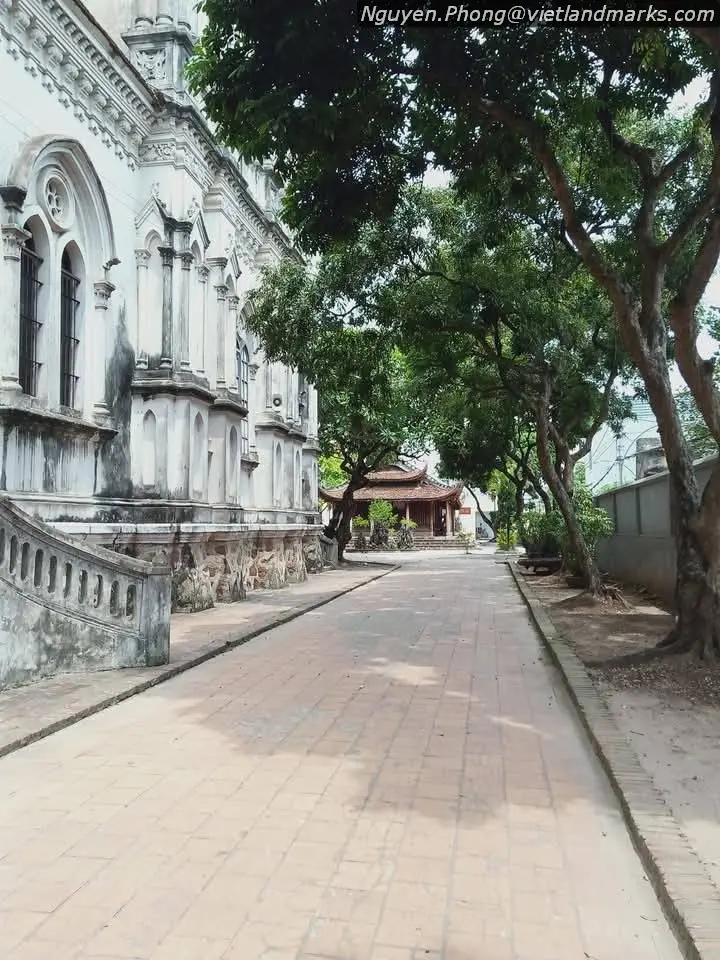Không gian, cảnh quan Nhà thờ giáo xứ Đại Ơn