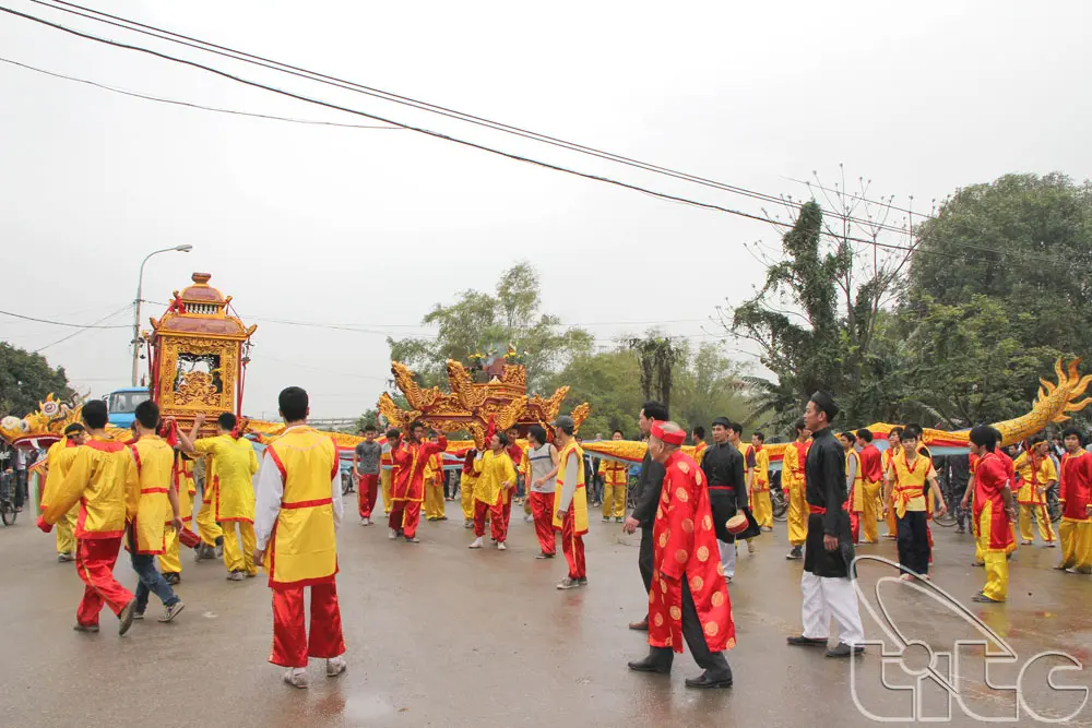 Quang cảnh tại Lễ hội Đông Phù