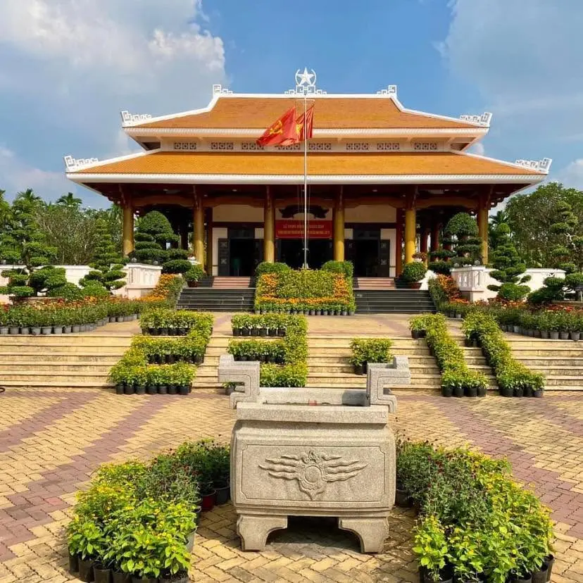 Không gian cảnh quan tại Khu tưởng niệm Liệt sĩ Ngã Ba Giồng
