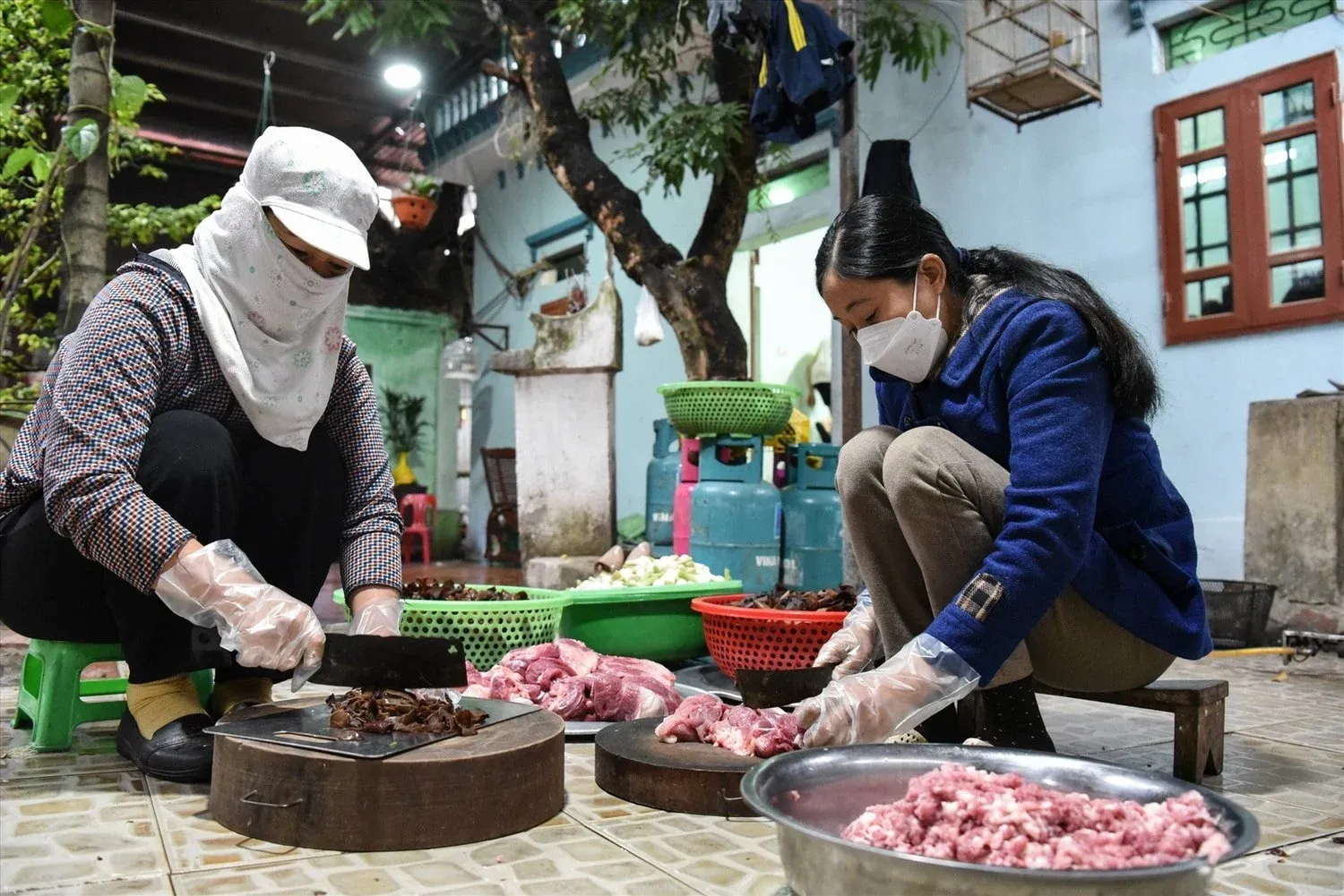 Từng nguyên liệu chế biến nhân bánh tẻ Chờ được sơ chế sạch sẽ
