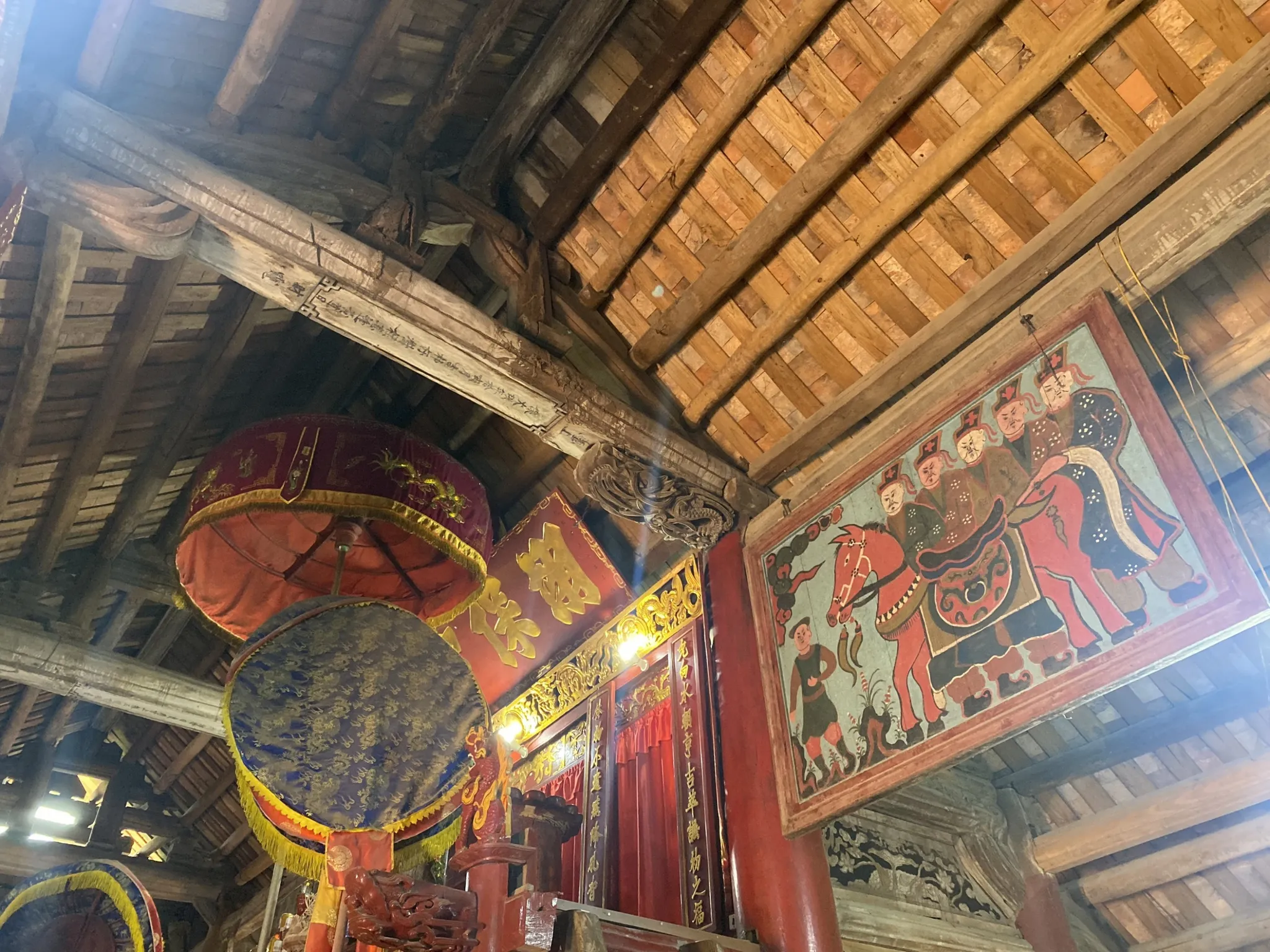 Không gian bên trong Đình Phương Độ