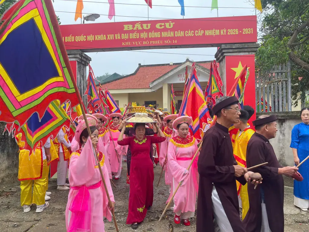 Nghi thức đội lễ, dâng lễ tại Lễ hội Đền thờ Lê Uy và Trần Khát Chân