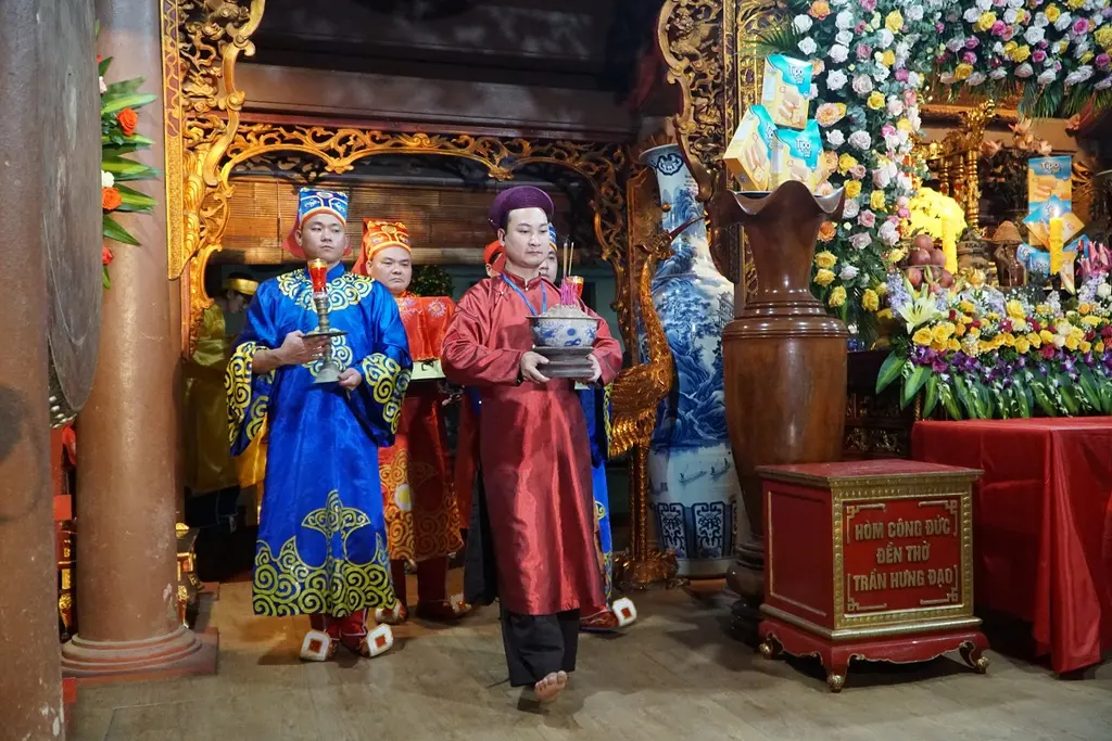 Các nghi lễ trong đêm khai ấn ở Lễ hội Đền thờ Trần Hưng Đạo