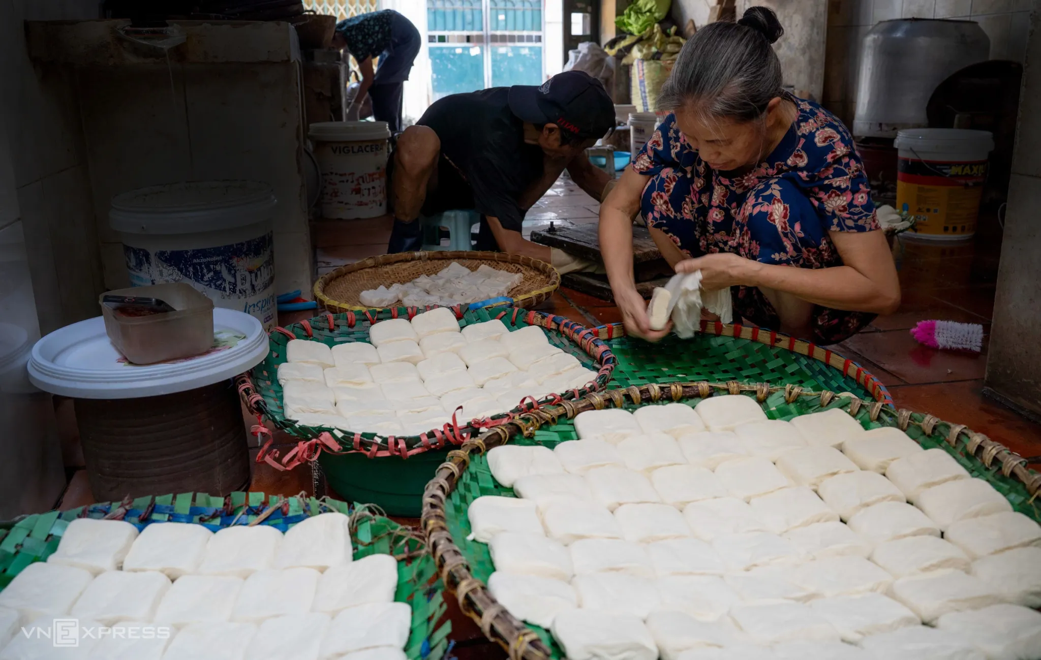 Công đoạn làm đậu tại làng Mơ