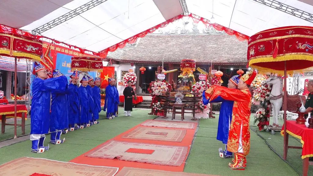 Nghi thức Tế lễ tại Hội đình ở làng Tri Lai