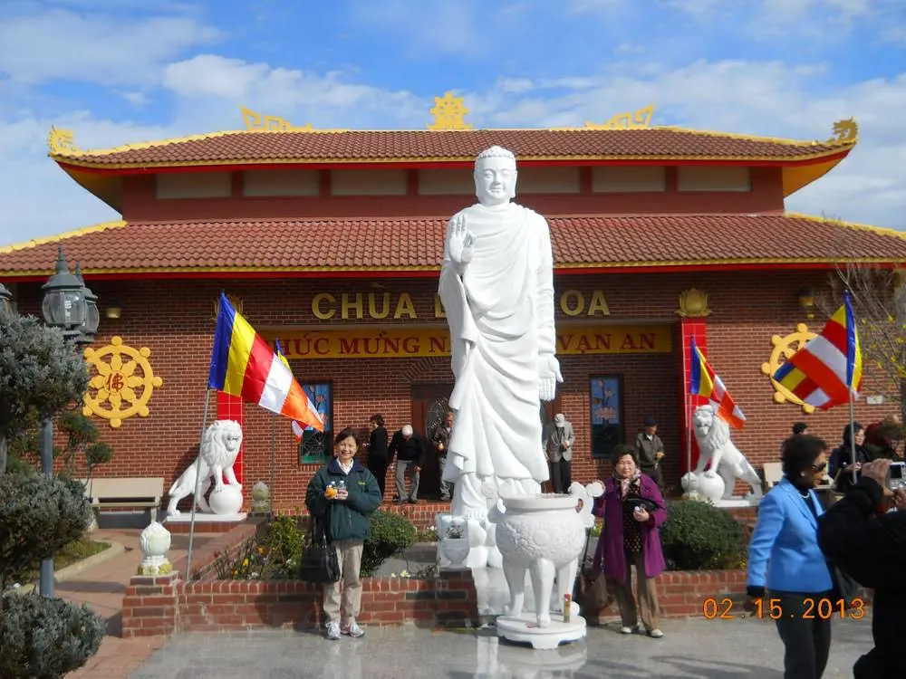 Không gian cảnh quan Chùa Định Công Hạ