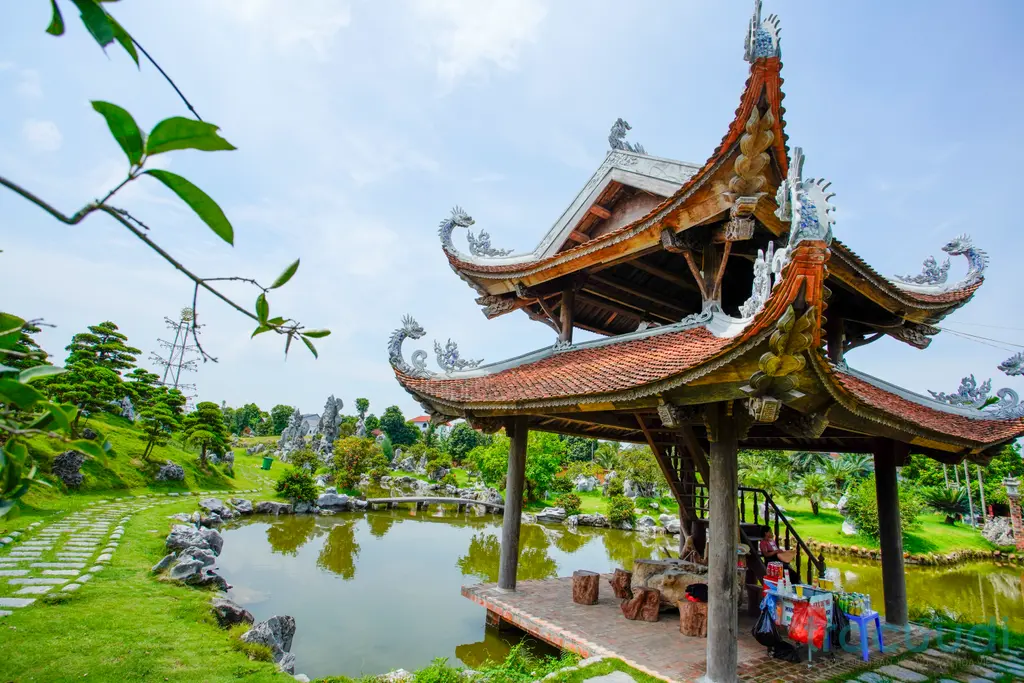 Cảnh quan di tích Chùa nôm (Linh Thông Cổ Tự)