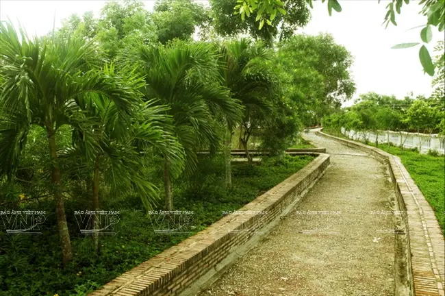 Khuôn viên khu di tích Đồng Nọc Nạng