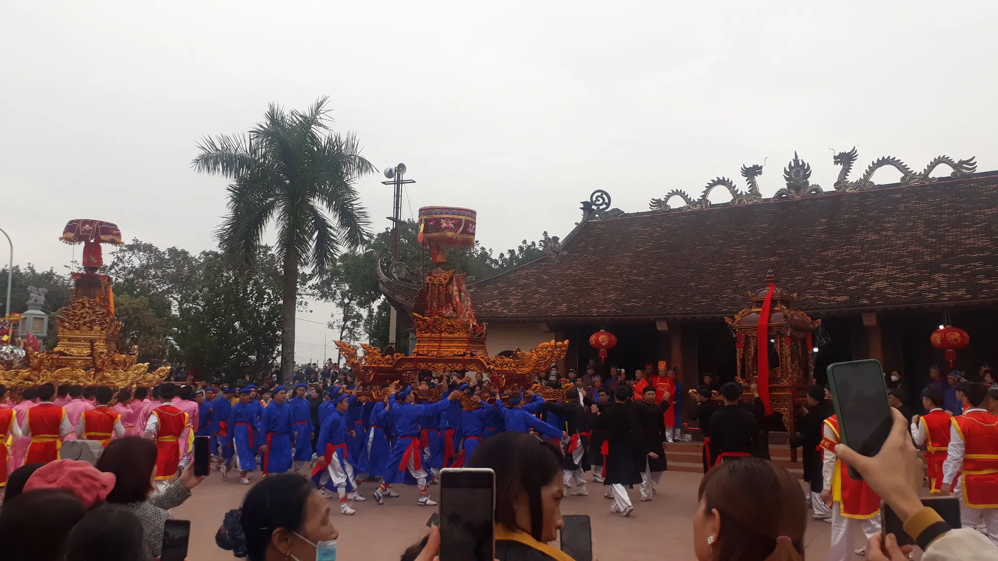 Kiệu Thánh trong lễ hội truyền thống làng Thụy Dương-Hương Lang