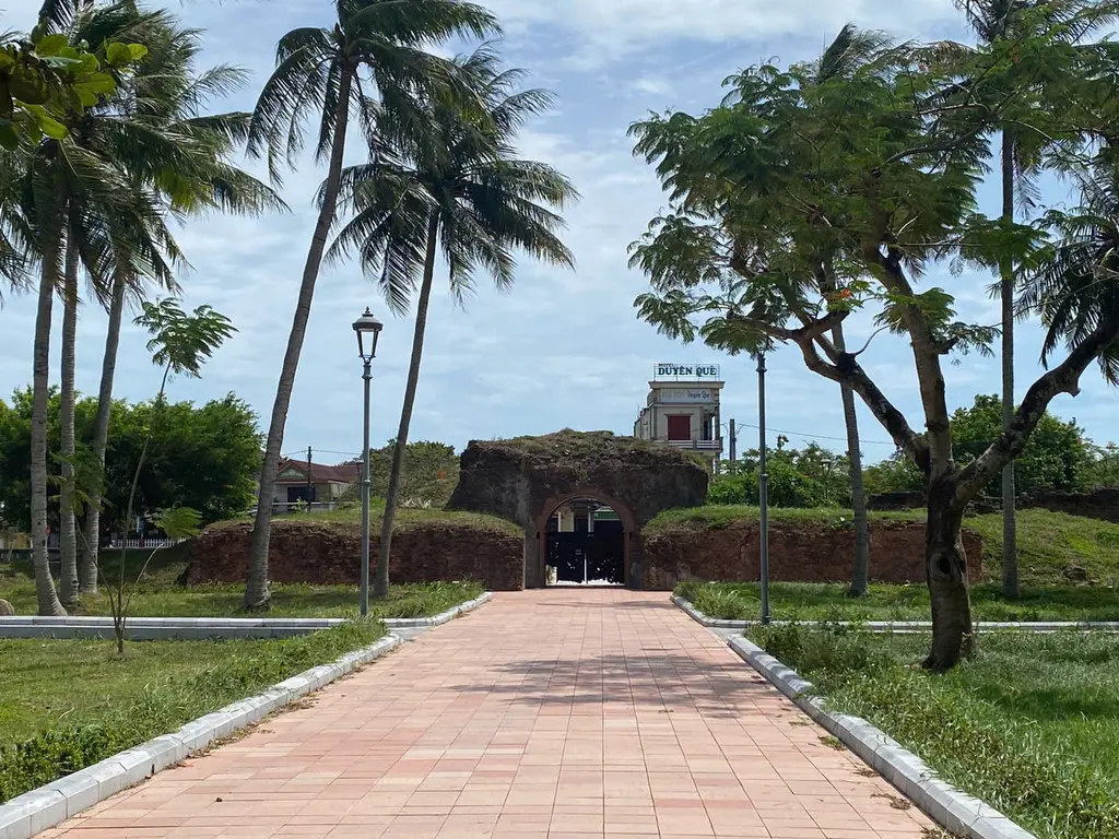 Cổng phía Nam thành cổ Quảng Trị