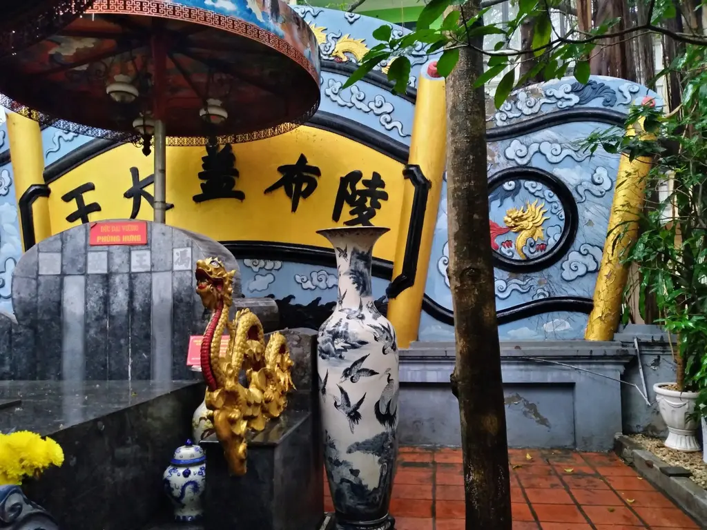 Không gian cảnh quan di tích Lăng Phùng Hưng