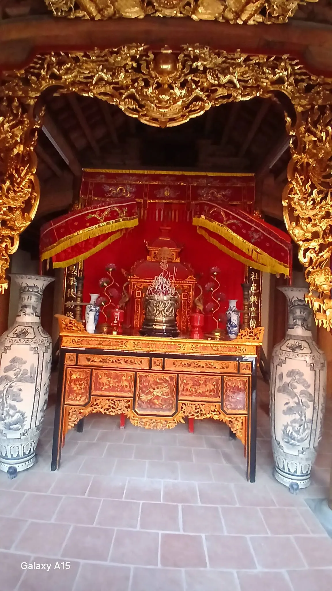 Hậu cung đình làng Khê Than