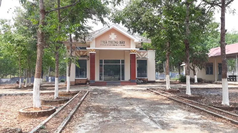 Nhà trưng bày tại Địa điểm Chiến thắng Đăk Tô