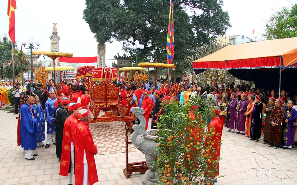 Quang cảnh Hội làng Huỳnh Cung