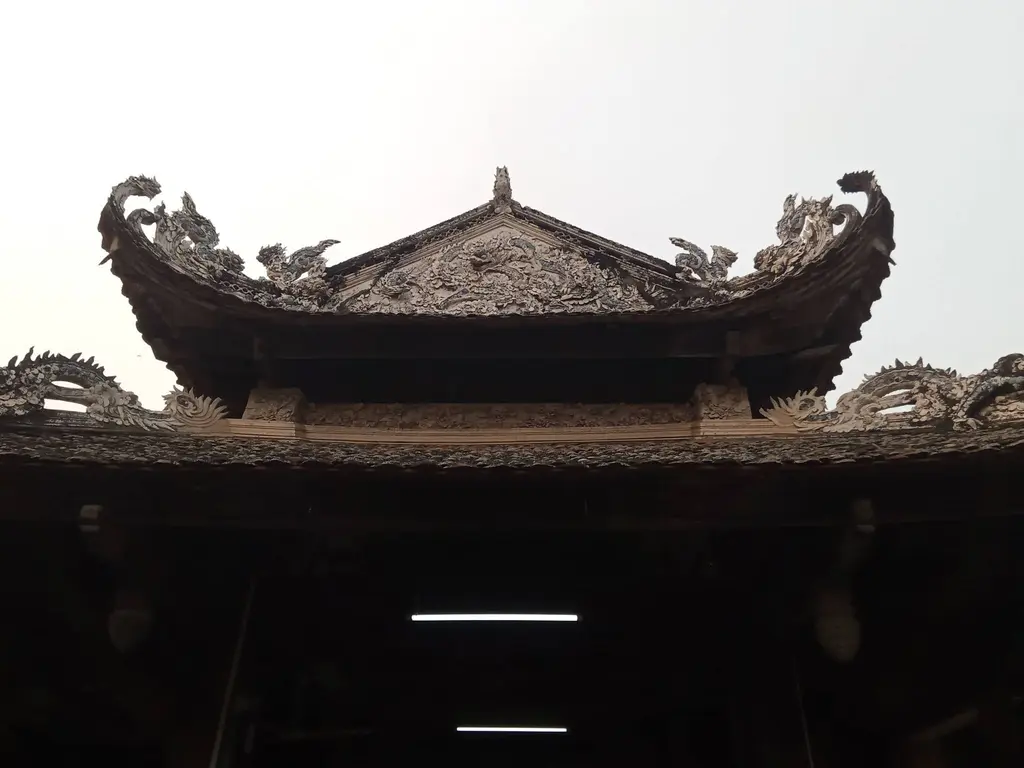 Mái đao đình làng Cống Xuyên