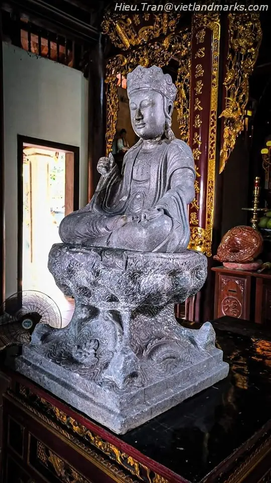 Tượng Quan Thế Âm Bồ Tát tại Chùa Thượng Phúc