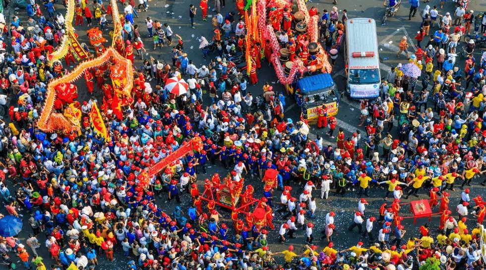 Quang cảnh Lễ hội chùa Bà Thiên Hậu