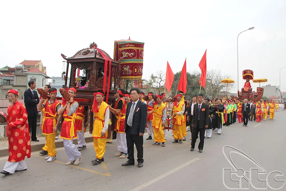 Rước kiệu Hội làng Phú Gia
