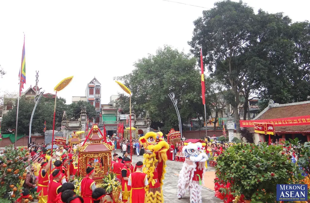 Không gian Lễ hội đền - chùa Cậy