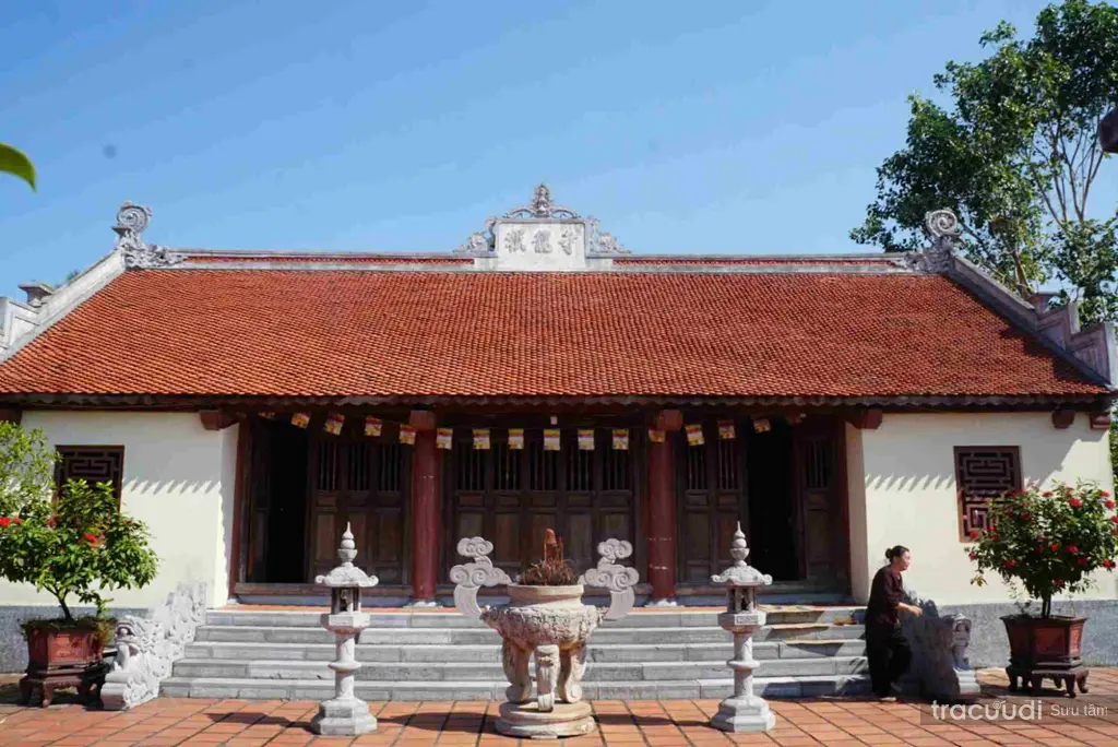 Không gian cảnh quan di tích Đình Đầu