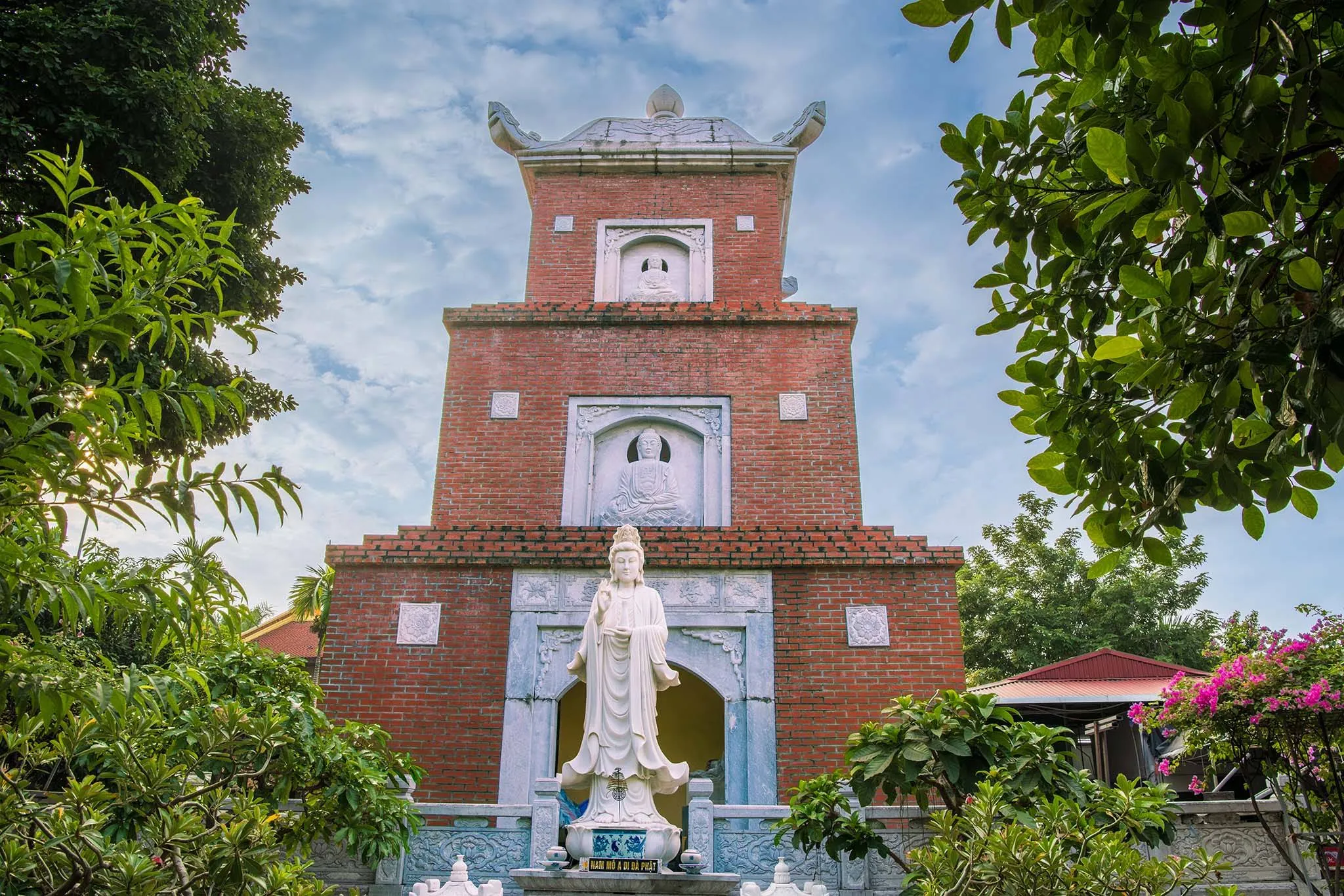Cảnh quan di tích Chùa Tứ Kỳ