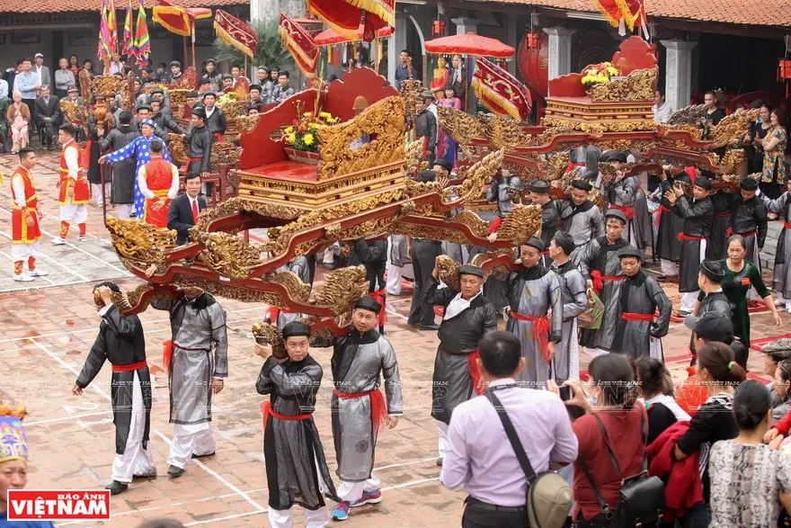 Kiệu Thánh trong Hội làng Thổ Khối
