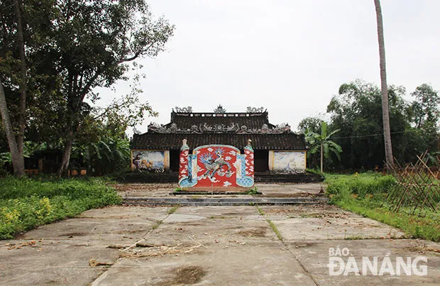 Khuôn viên Đình làng Bồ Bản