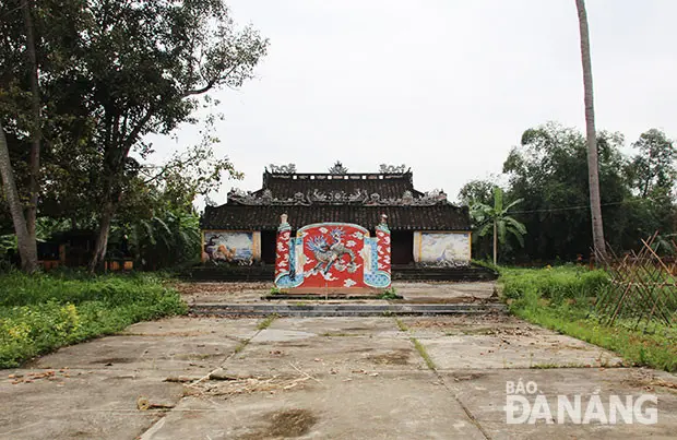 Khuôn viên Đình làng Bồ Bản