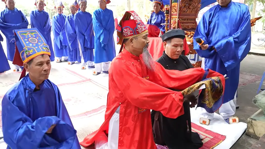 Đọc chúc văn tại Hội đình Ba Thôn Kim Cốc