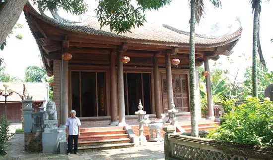 Cảnh quan Đền bà chúa Mụa