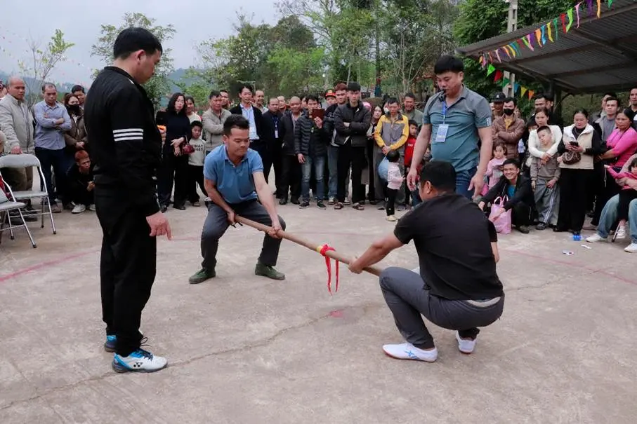 Trò chơi dân gian tại Lễ hội Đình Đông Quất