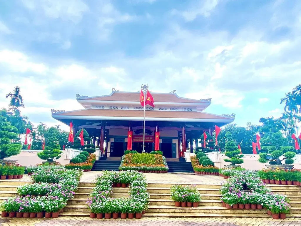 Cảnh quan Ngã Ba Giồng