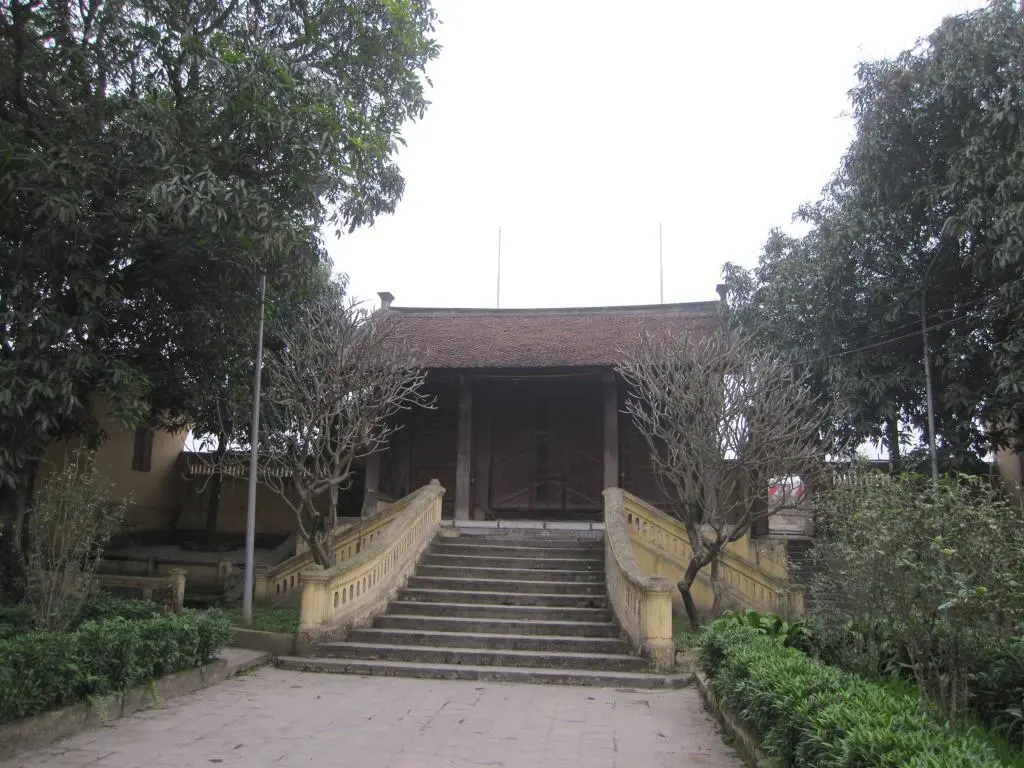 Khuôn viên Đình Vẽ