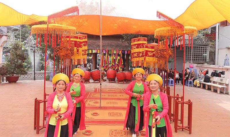Không khí lễ hội tại Hội đình Ứng Thiên