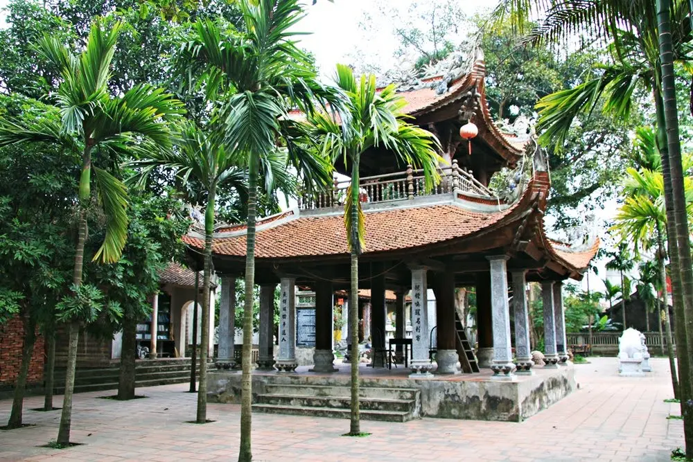 Quang cảnh tại Chùa Cự Đà