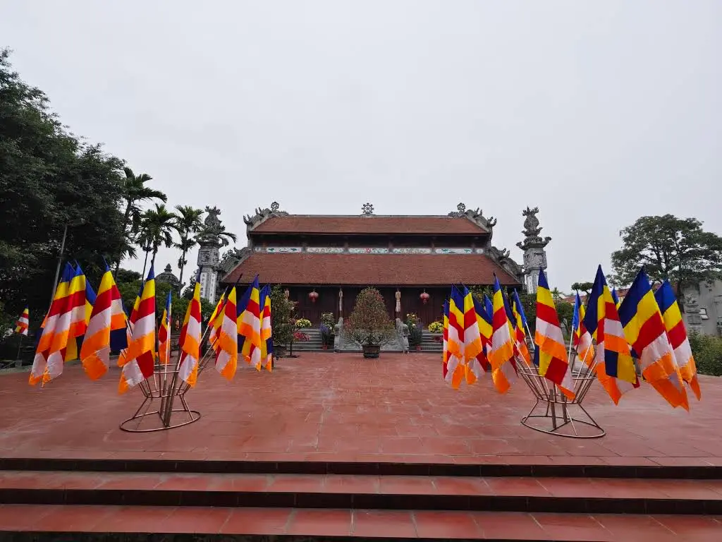 Cảnh quan Chùa Khuyến Lương (Diên Phúc tự)