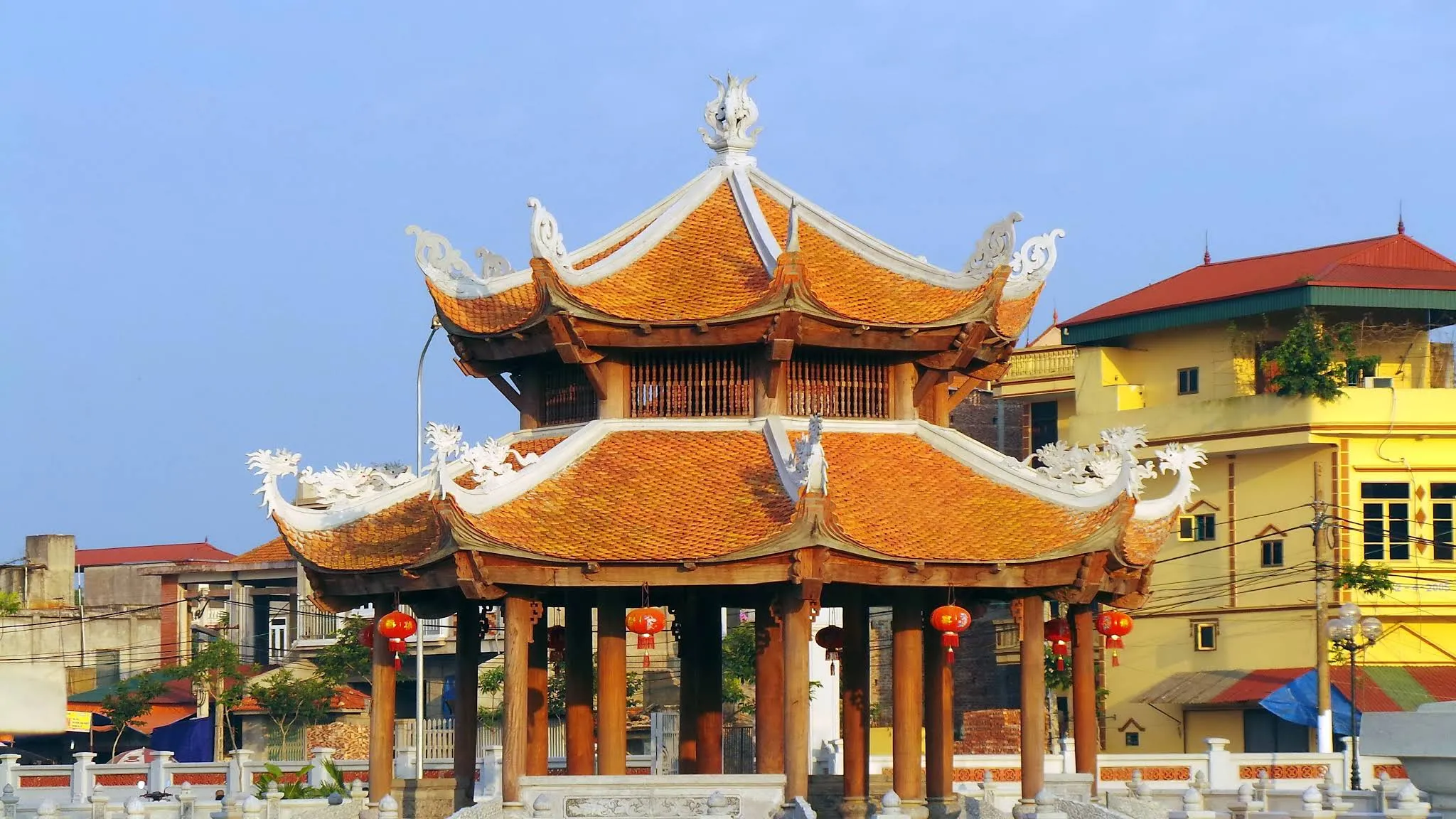 Cảnh quan không gian di tích Đình Ngoại Bình Đà (Đền)