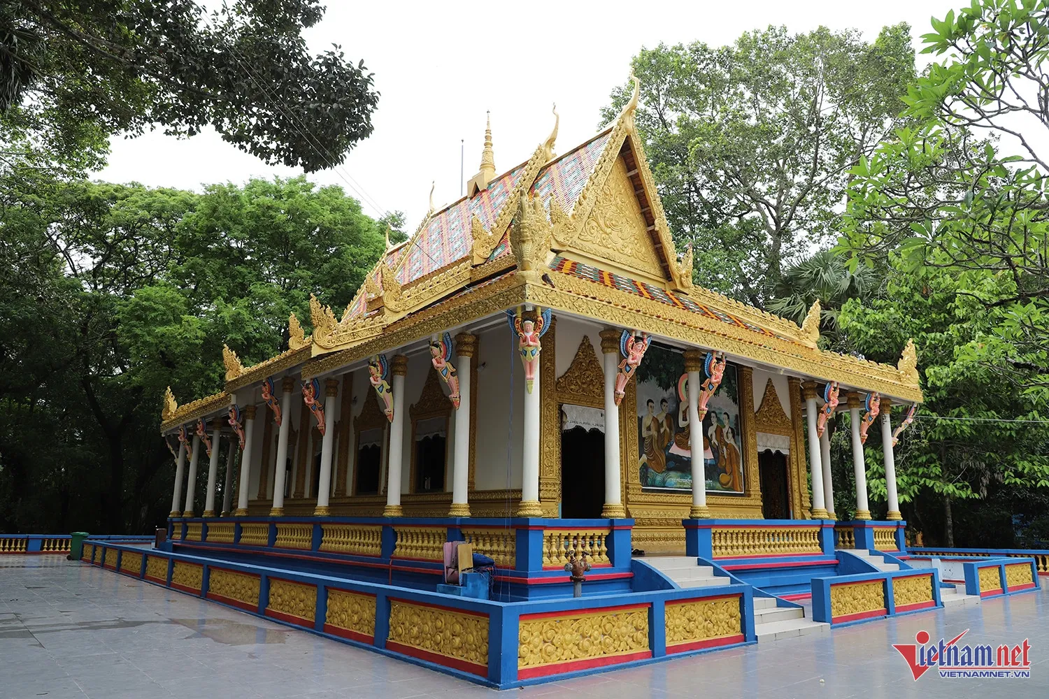 Chính điện Chùa Dơi