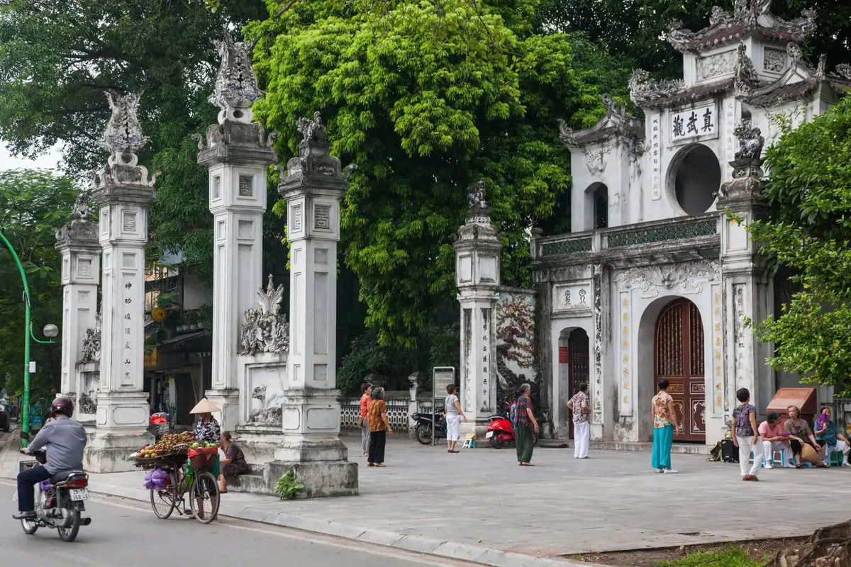 Đền Quán Thánh nằm trong Thăng Long Tứ Trấn