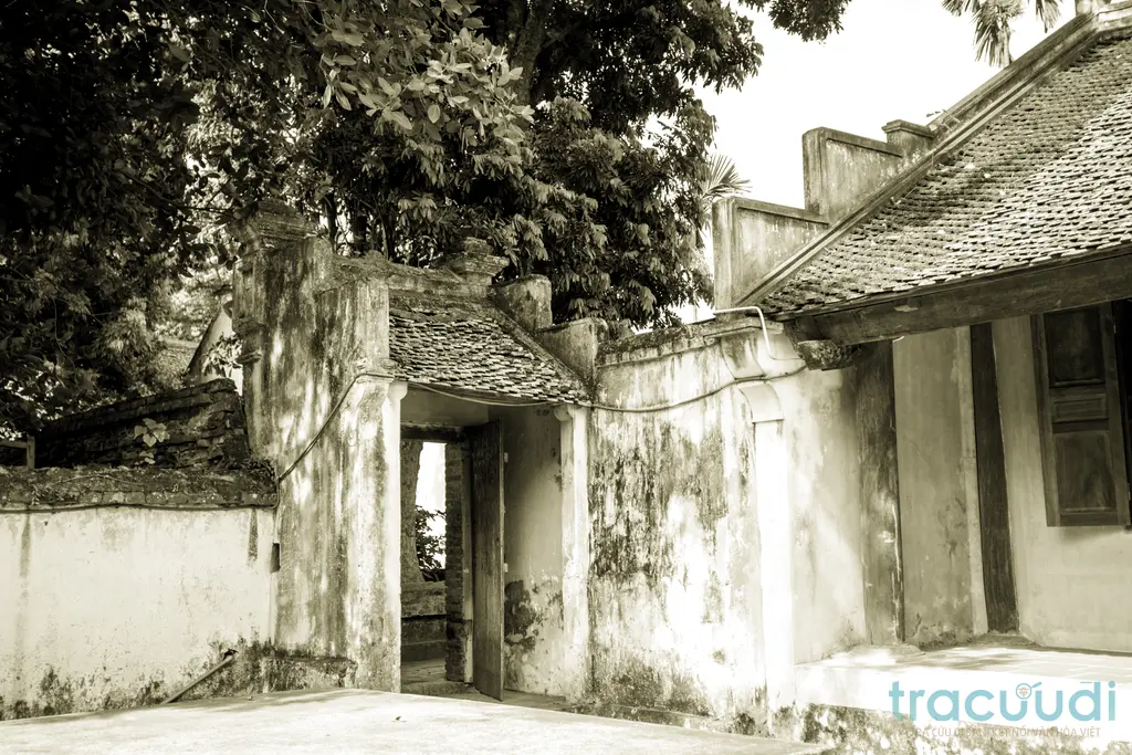 Cảnh quan di tích lịch sử văn hóa Chùa Láng