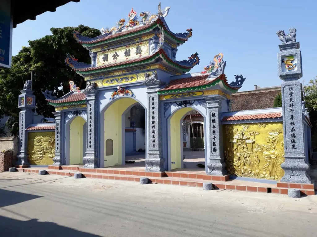 Cổng Nhà Thờ Tổ Họ Ngô Lệnh Tộc