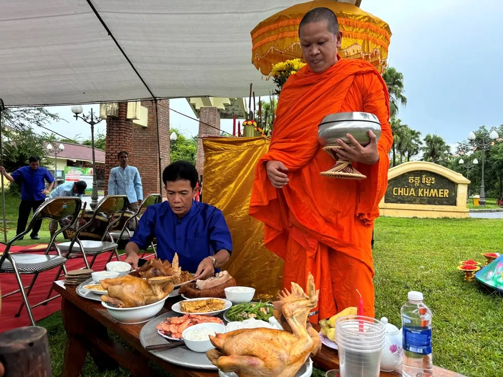Tái hiện: Các lễ vật cho nghi lễ tại Lễ hội Thắk Côn (Cúng Dừa)