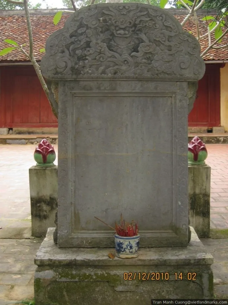 Bia đá tại Chùa Bảo Lâm