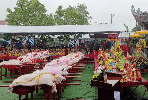 Lễ vật tại Lễ hội Đình Cả