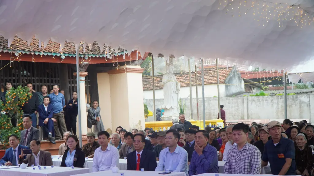 Các đại biểu dự khai mạc Lễ hội Đình - Chùa Thanh Lương