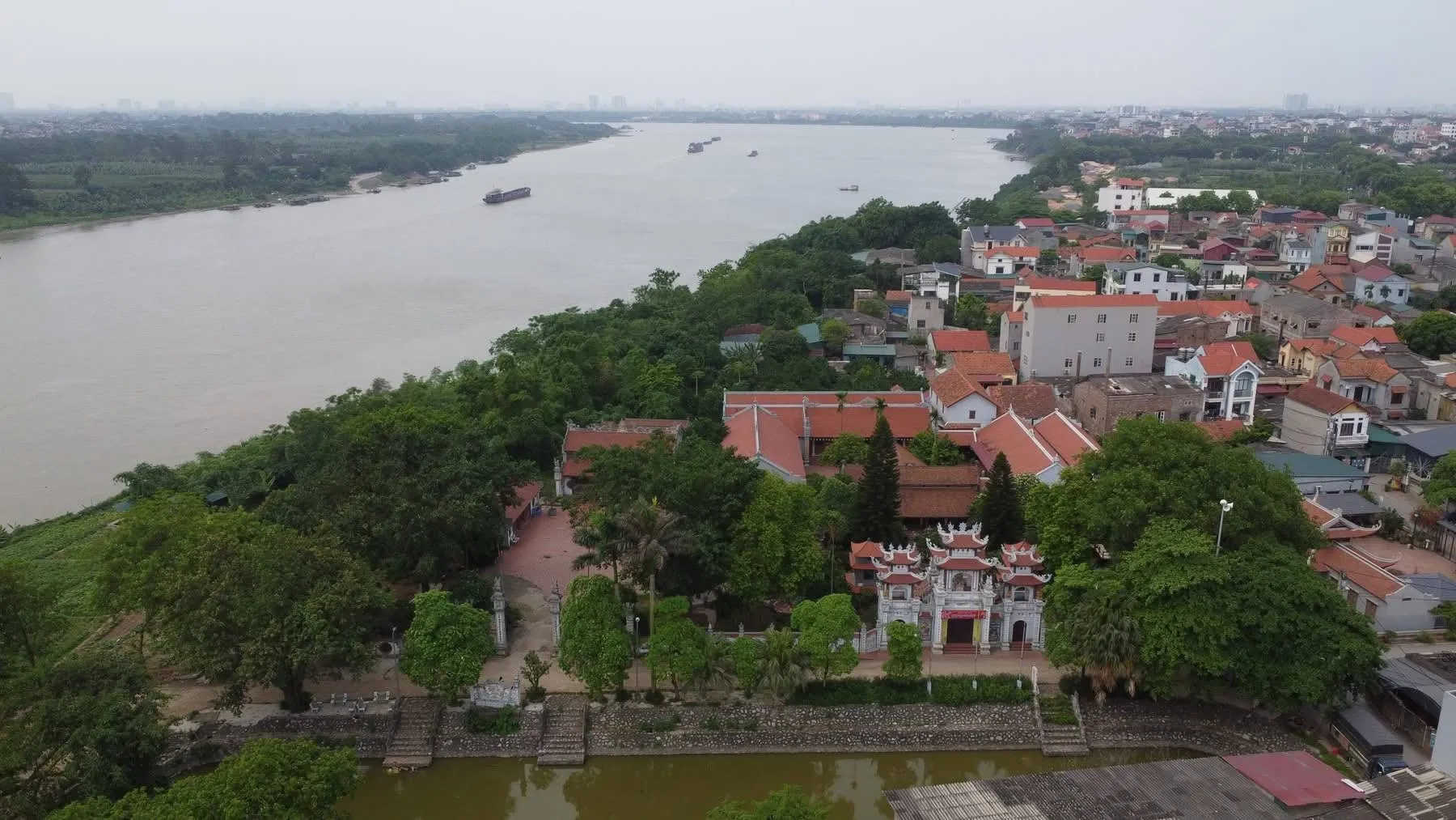 Cảnh quan không gian di tích Chùa Kim Lan (Linh Ứng Tự) nhìn từ trên cao