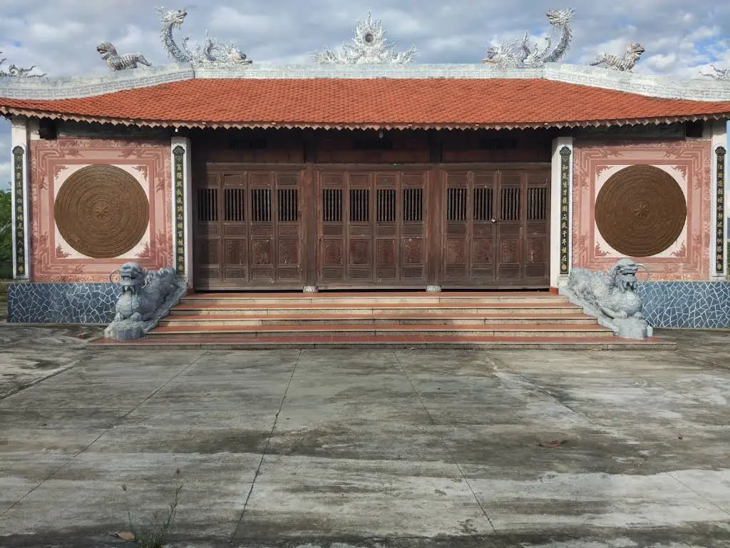 Hình ảnh khu di tích Đình làng Hòa Phú