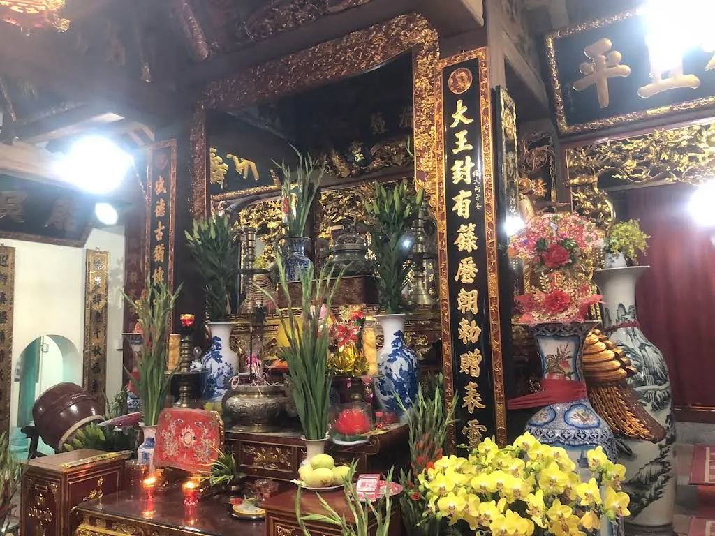 Không gian cảnh quan bên trong Miếu Mậu Lương